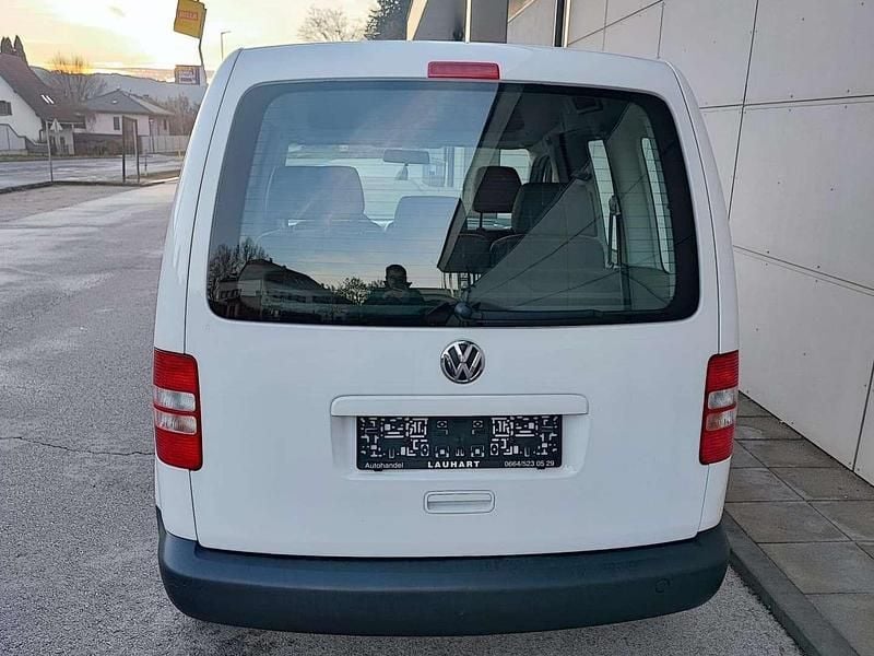 Gebraucht VW Caddy Trendline 75 PS (55 kW) 2015 Weiß Van / Kleinbus
