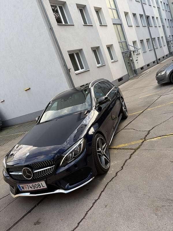 Gebraucht Mercedes C300 204 PS (150 kW) 2015 Blau Kombi