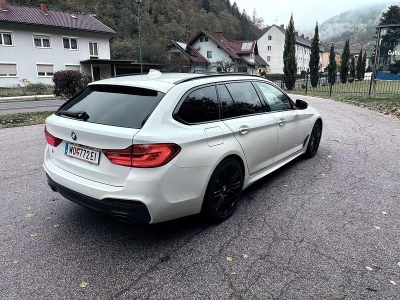 Gebraucht BMW 520 M Sport 190 PS (139 kW) 2017 Weiß Kombi