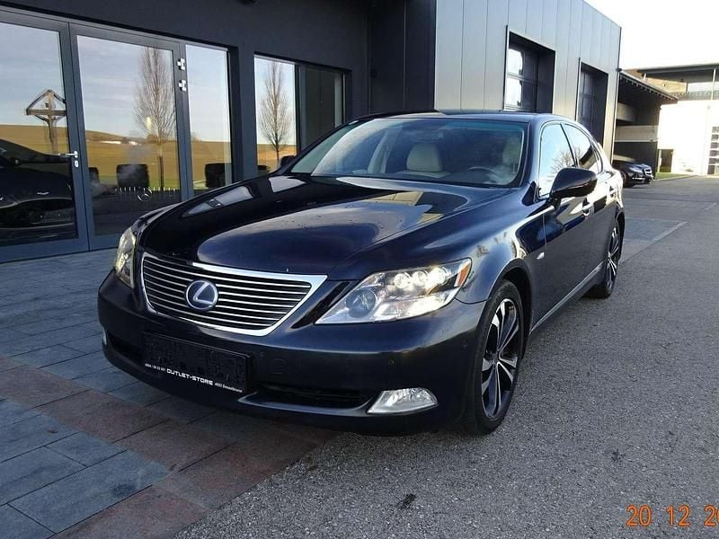 Blau Gebraucht 2009 Lexus LS600 Limousine | € 19.900 - Bild 1/4