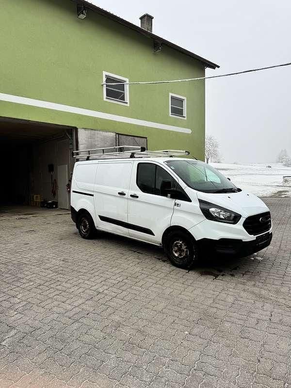 Gebraucht Ford Transit Custom 105 PS (77 kW) 2018 Weiß Van