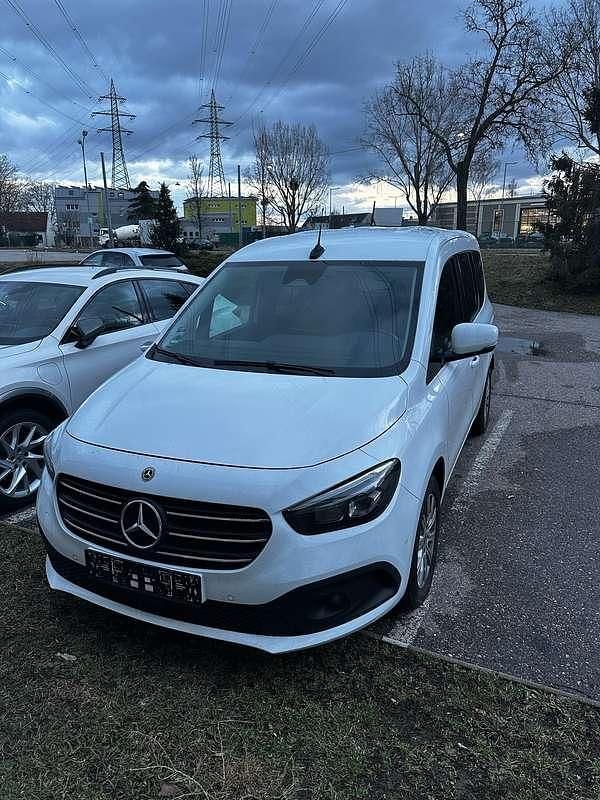 Gebraucht Mercedes Citan 112 116 PS (85 kW) 2023 Weiß Limousine
