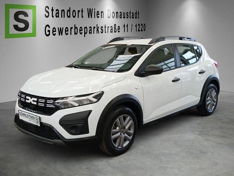 Weiß Gebraucht 2023 Dacia Sandero Essentiel Kleinwagen | € 13.990 (Guter Preis) - Bild 1/4