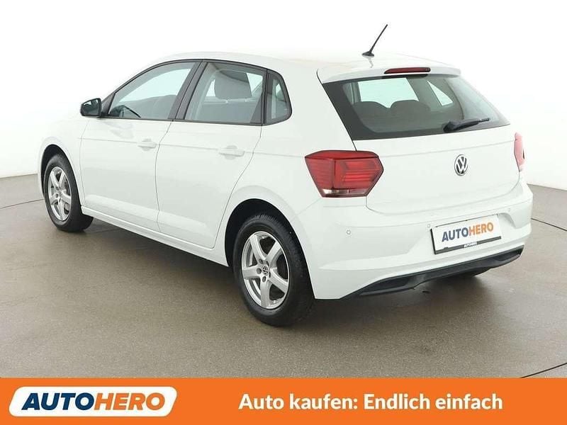 Gebraucht VW Polo 80 PS (58 kW) 2018 Weiß Kleinwagen