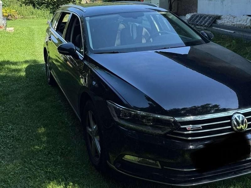 Schwarz Gebraucht 2017 VW Passat Highline Kombi | € 12.500 (Superpreis) - Bild 1/4