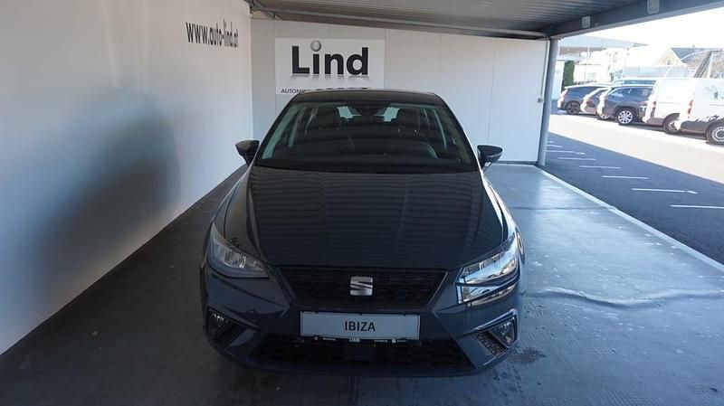 Neu Seat Ibiza Reference 95 PS (69 kW) 2025 Dunkelblau  normal Kleinwagen