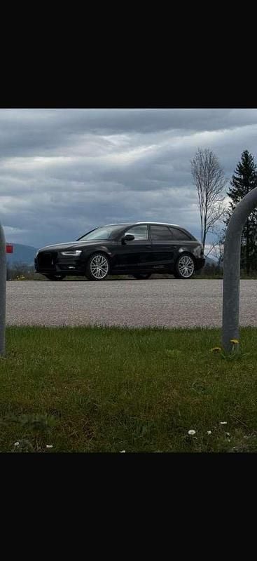 Gebraucht Audi A4 150 PS (110 kW) 2015 Schwarz Limousine