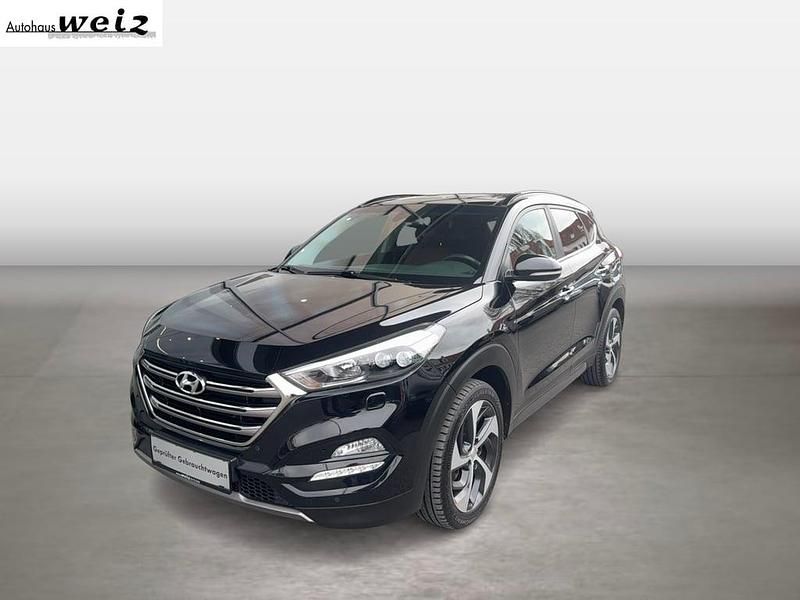 Schwarz metallic Gebraucht 2016 Hyundai Tucson Style SUV | € 15.900 - Bild 1/4