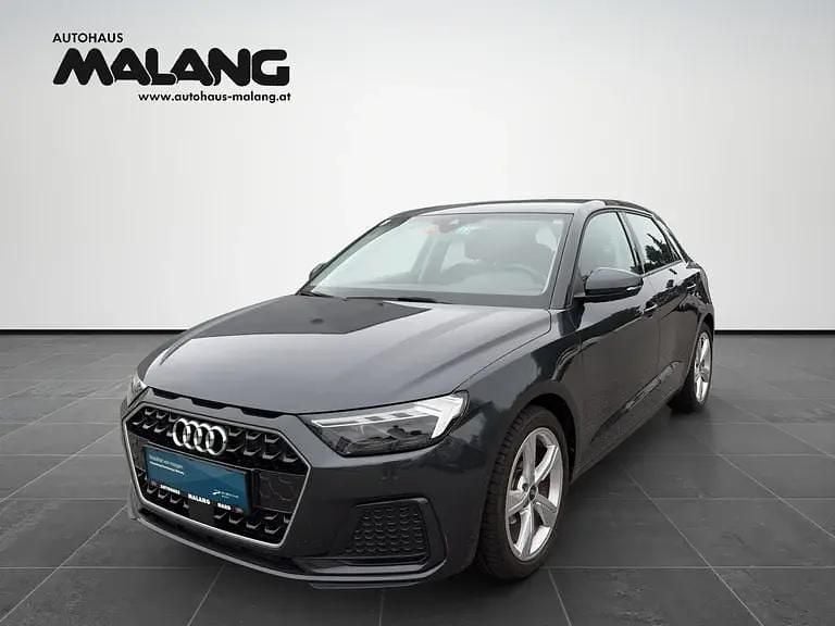 Dunkelgrau metallic Gebraucht 2022 Audi A1 Sportback Advanced Kleinwagen | € 21.490 (Fairer Preis) - Bild 1/4