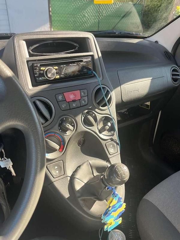 Gebraucht Fiat Panda 69 PS (50 kW) 2012 Limousine