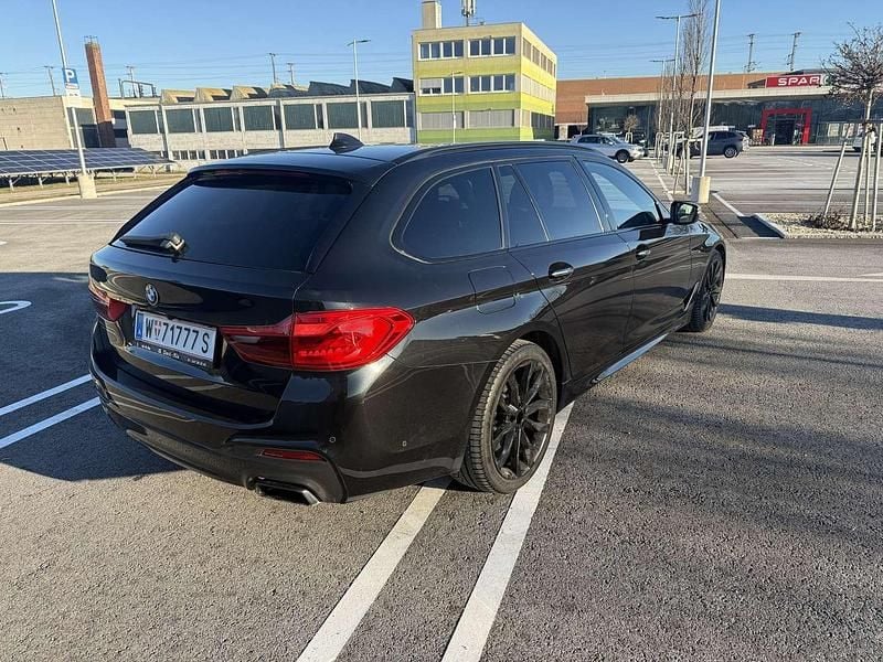 Gebraucht BMW M550 Shadowline 400 PS (294 kW) 2018 Schwarz Limousine