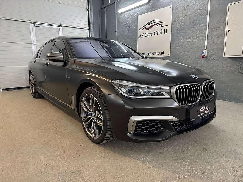 Braun Gebraucht 2017 BMW M760 M Sport Limousine | € 59.990 - Bild 1/4