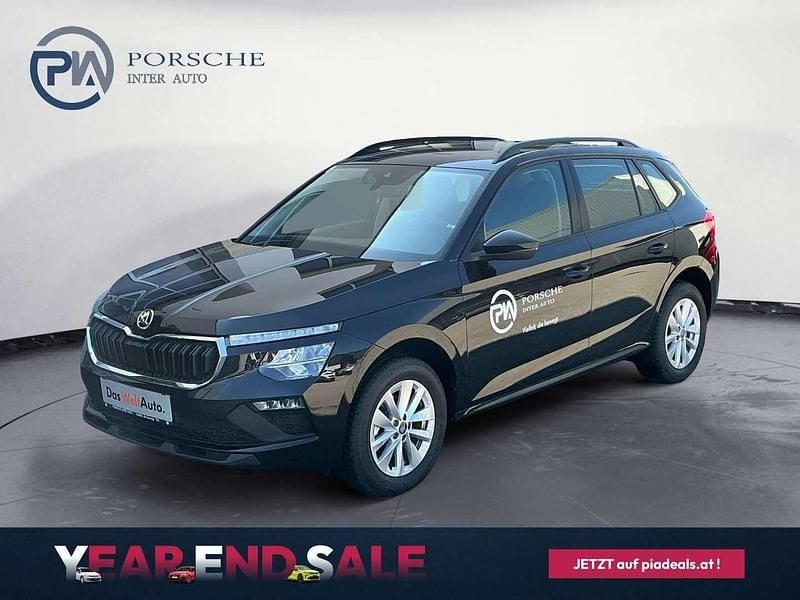 Schwarz metallicperleffektno Gebraucht 2025 Skoda Kamiq Essence SUV | € 23.590 (Guter Preis) - Bild 1/4