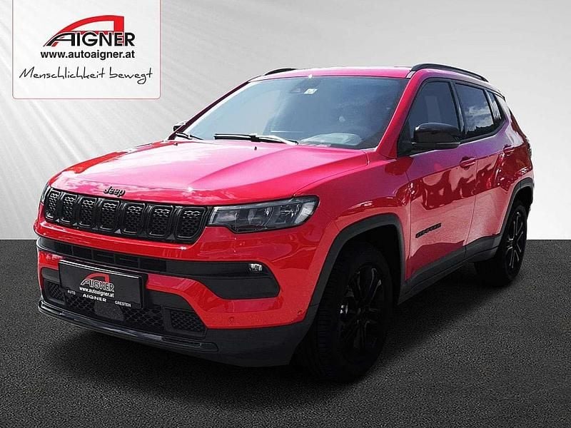 Rot Gebraucht 2022 Jeep Compass Night Eagle SUV | € 33.490 - Bild 1/4