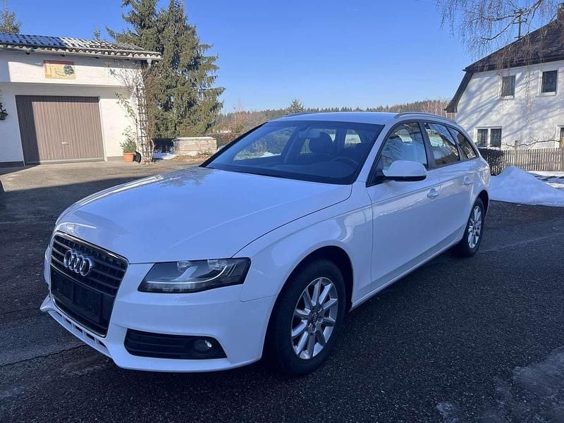 Gebraucht Audi A4 120 PS (88 kW) 2010 Weiß Kombi