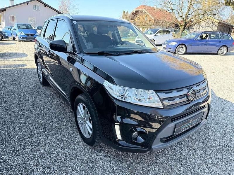 Gebraucht Suzuki Vitara 120 PS (88 kW) 2016 Schwarz SUV