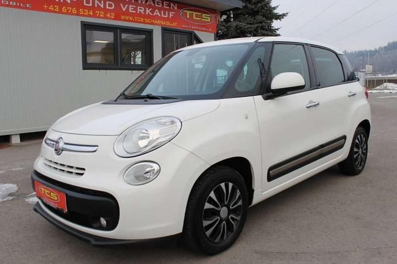 Weiß Gebraucht 2013 Fiat 500L Pop Star Van / Kleinbus | € 6.490 (Fairer Preis) - Bild 1/4