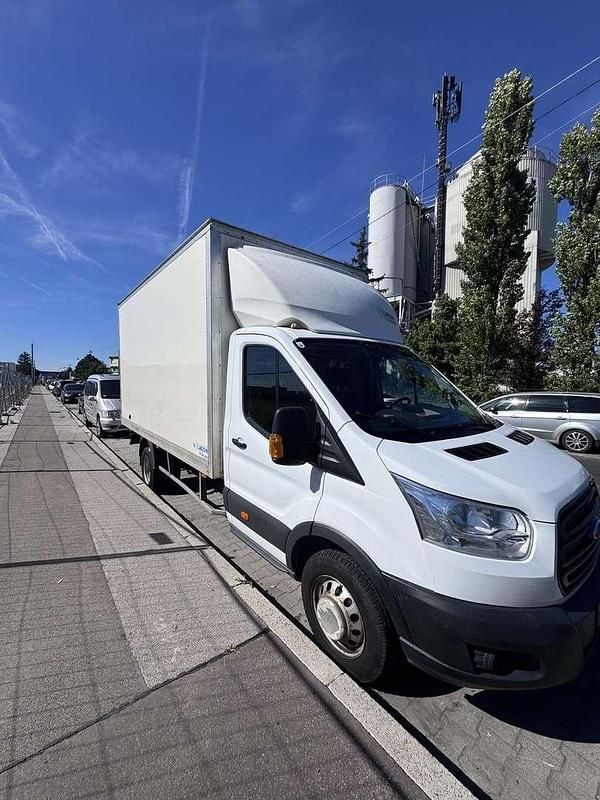 Gebraucht Ford Transit Basis 131 PS (96 kW) 2021 Weiß Kleinwagen