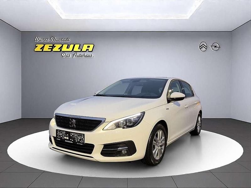Weiß Gebraucht 2021 Peugeot 308 Active Limousine | € 13.990 (Guter Preis) - Bild 1/4