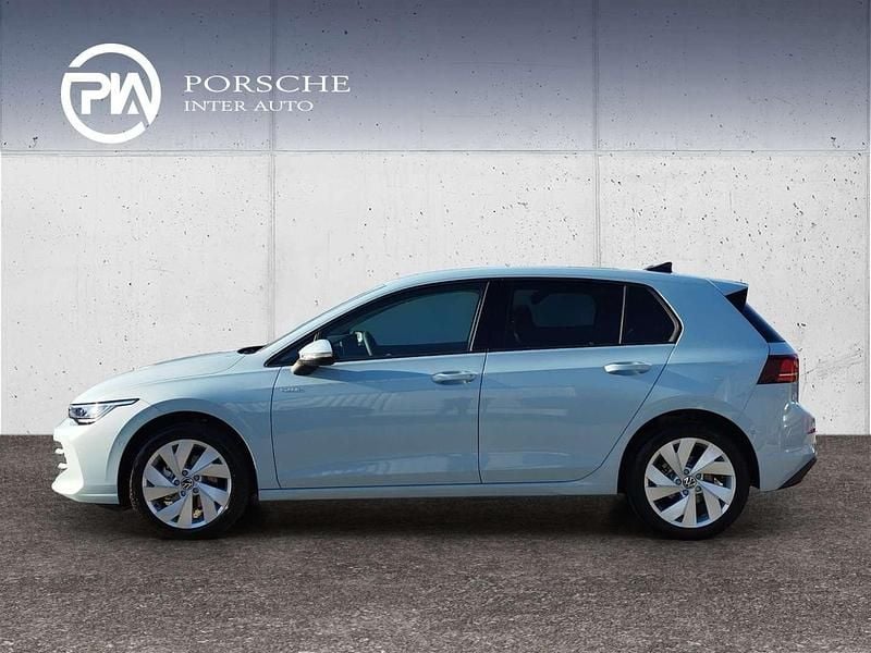 Neu VW Golf VIII 116 PS (85 kW) 2025 Blau Limousine