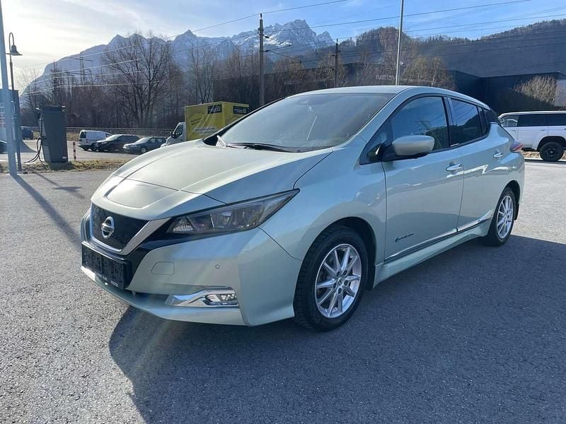 Gebraucht Nissan Leaf 110 kW (150 PS) 2018 Grau Kleinwagen