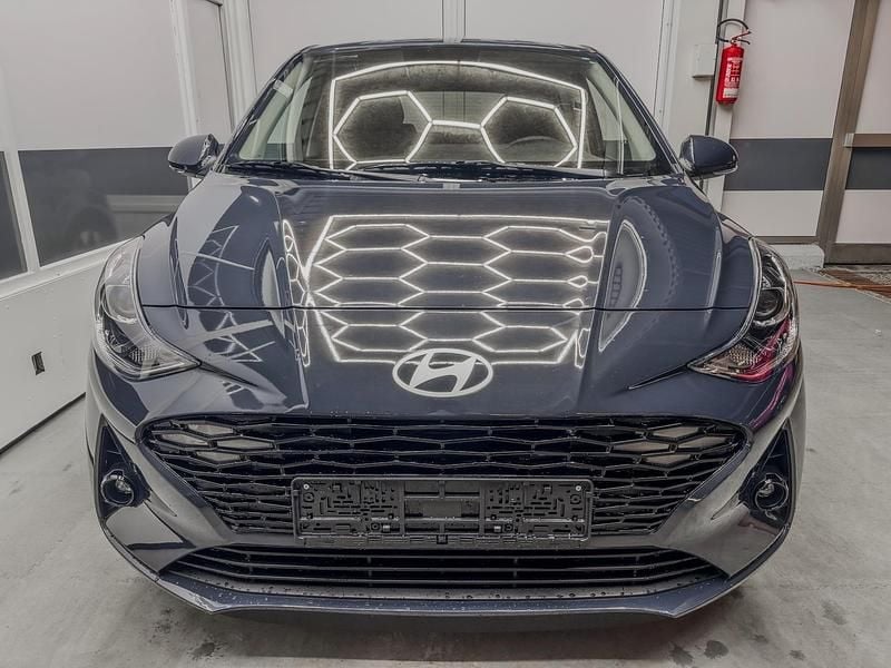 Neu Hyundai i10 Premium 77 PS (56 kW) 2025 Weiß Kleinwagen