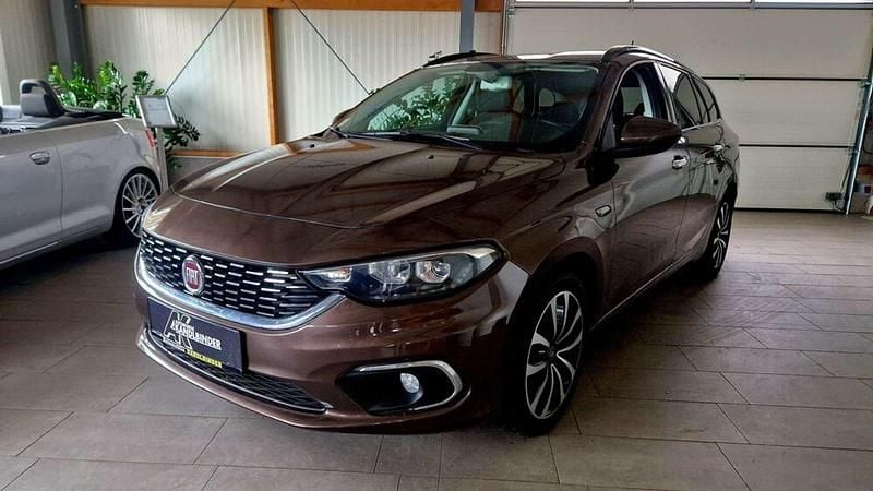 Braun Gebraucht 2018 Fiat Tipo Lounge Kombi | € 14.999 - Bild 1/4