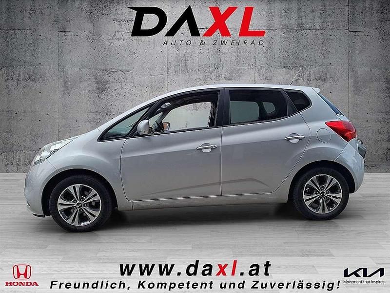 Gebraucht Kia Venga Gold 116 PS (85 kW) 2015 Silber Kleinwagen