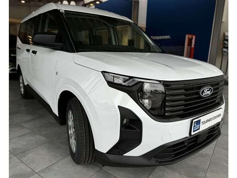 Gebraucht Ford Tourneo Courier Trend 125 PS (91 kW) 2024 Weiß Van / Kleinbus