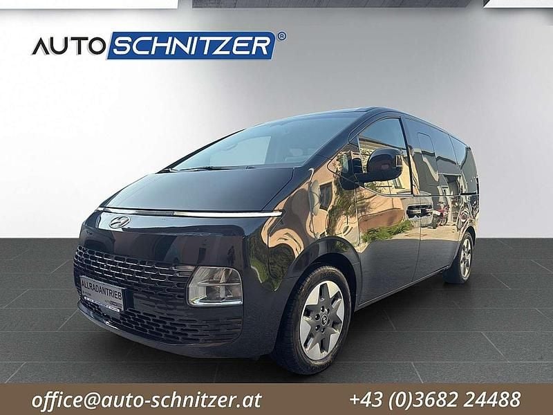 Braun Gebraucht 2022 Hyundai Staria Trend Van / Kleinbus | € 42.990 (Superpreis) - Bild 1/4