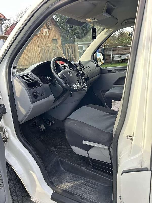 Gebraucht VW T5 131 PS (96 kW) 2008 Van