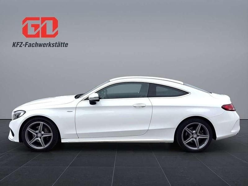 Gebraucht Mercedes C180 AMG line 156 PS (114 kW) 2016 Weiß Coupé
