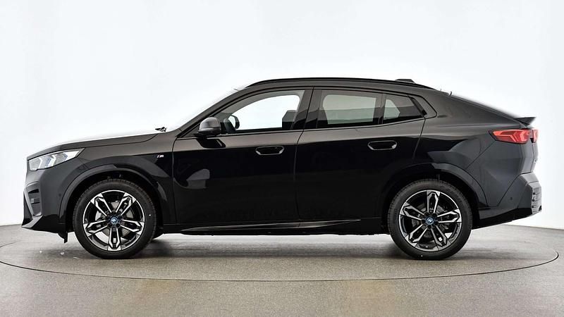 Gebraucht BMW iX2 Shadowline 150 kW (204 PS) 2025 Schwarz SUV