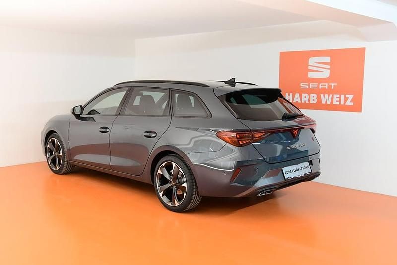Gebraucht Cupra Leon 150 PS (110 kW) 2026 Dunkelblau  normal Kombi