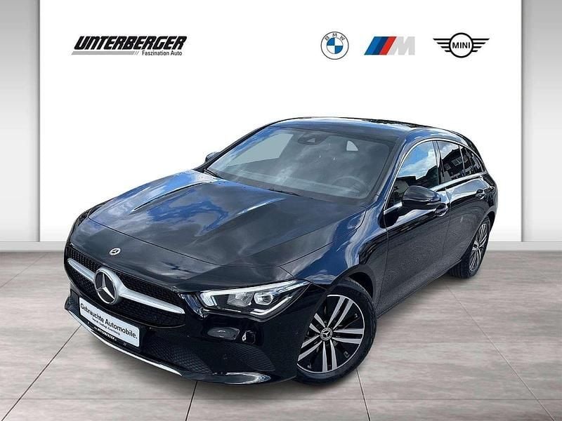 Schwarz Gebraucht 2022 Mercedes CLA180 Shooting Brake Kombi | € 27.390 (Fairer Preis) - Bild 1/4