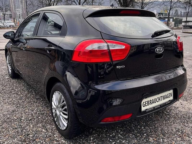 Gebraucht Kia Rio 86 PS (63 kW) 2012 Schwarz Kleinwagen