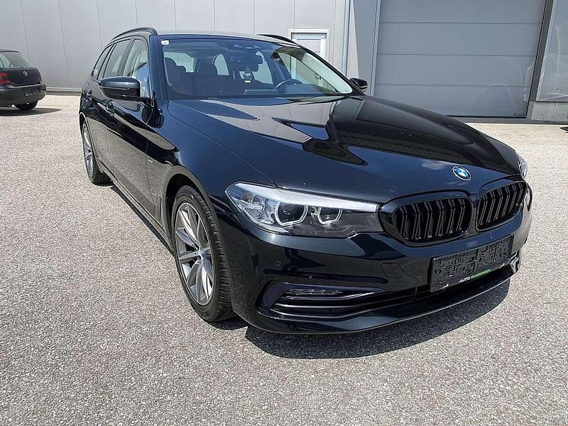 Braun Gebraucht 2017 BMW 520 Sport Line Kombi | € 24.790 (Guter Preis) - Bild 1/4