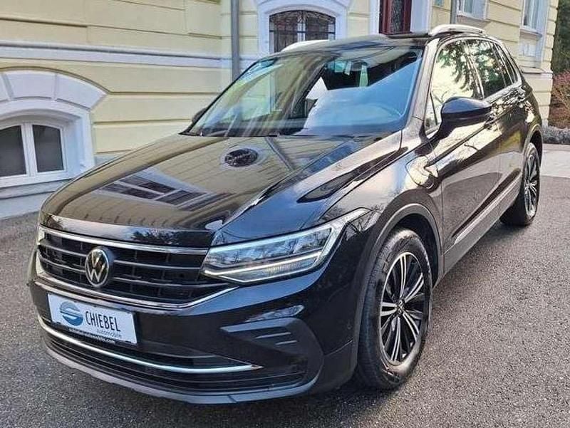 Gebraucht VW Tiguan 150 PS (110 kW) 2022 Schwarz SUV