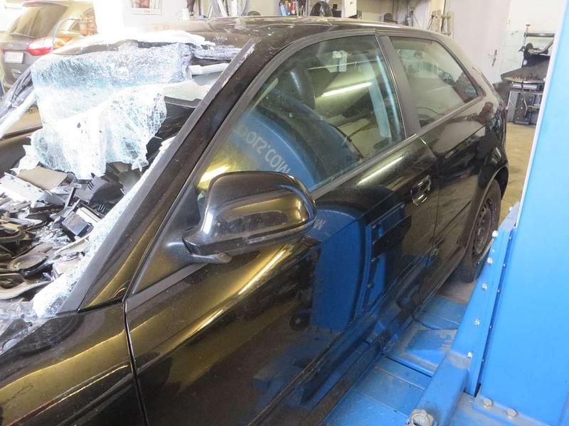 Gebraucht Audi A3 Ambiente 105 PS (77 kW) 2010 Schwarz Limousine