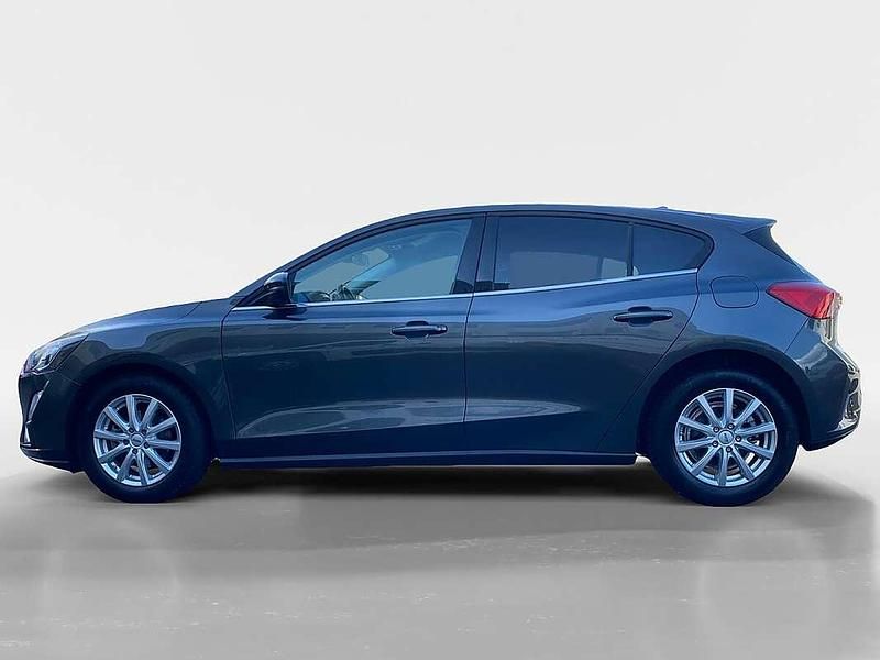 Gebraucht Ford Focus Cool & Connect 125 PS (91 kW) 2021 Grau Limousine
