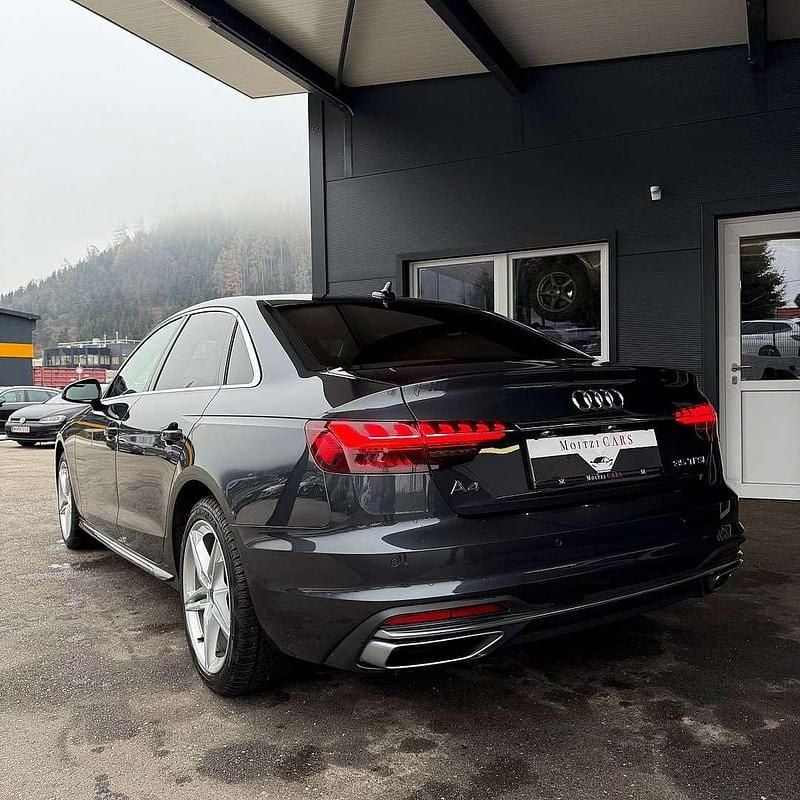 Gebraucht Audi A4 150 PS (110 kW) 2023 Grau Limousine