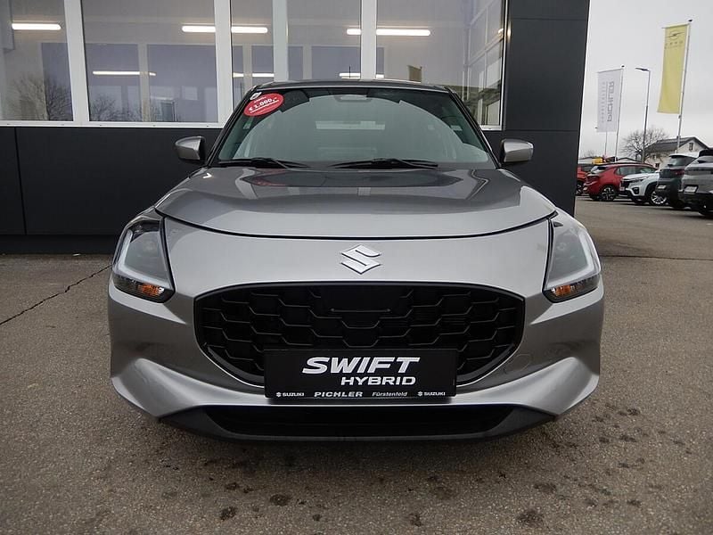 Neu Suzuki Swift 83 PS (61 kW) 2025 Silber Kleinwagen