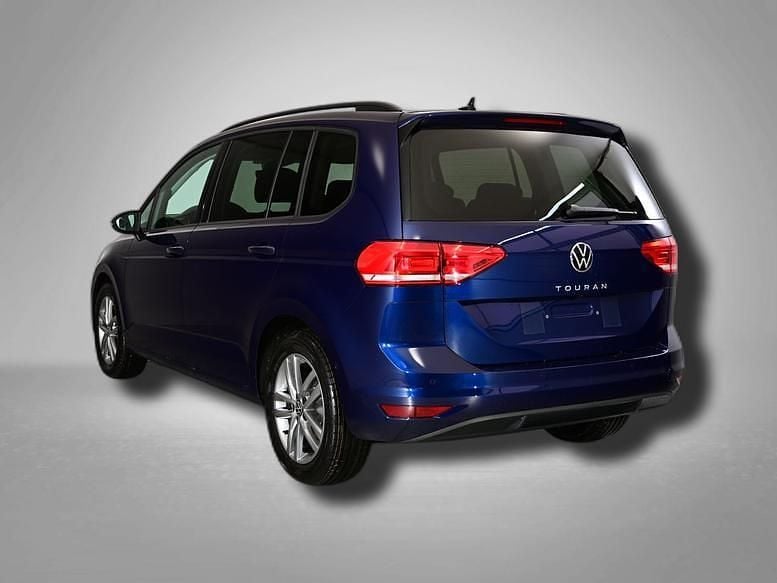 Neu VW Touran Life 150 PS (110 kW) 2025 Van / Kleinbus
