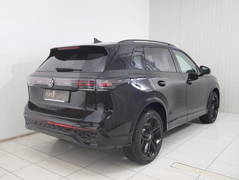 Neu VW Tiguan Sport 204 PS (150 kW) 2025 Schwarz SUV