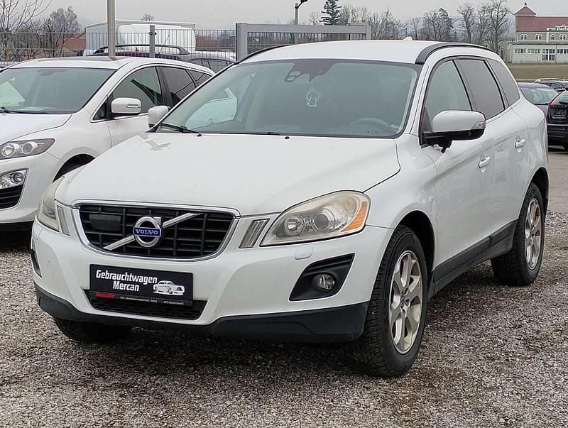 Gebraucht Volvo XC60 Momentum 163 PS (119 kW) 2009 Weiß SUV