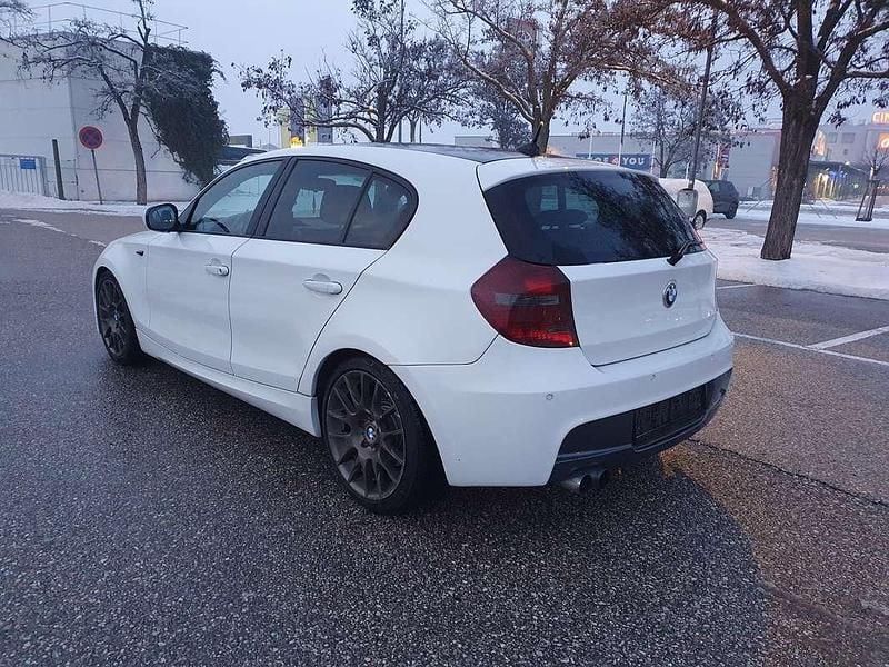 Gebraucht BMW 118 M Sport 143 PS (105 kW) 2011 Weiß Kleinwagen