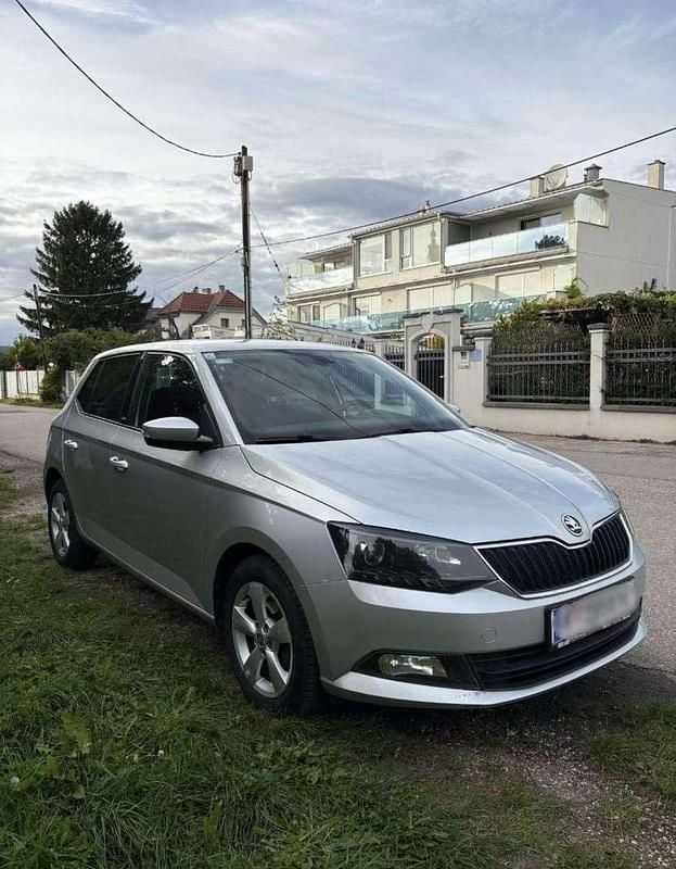 Gebraucht 2016 Skoda Fabia Joy Limousine | € 4.600 (Superpreis) - Bild 1/4