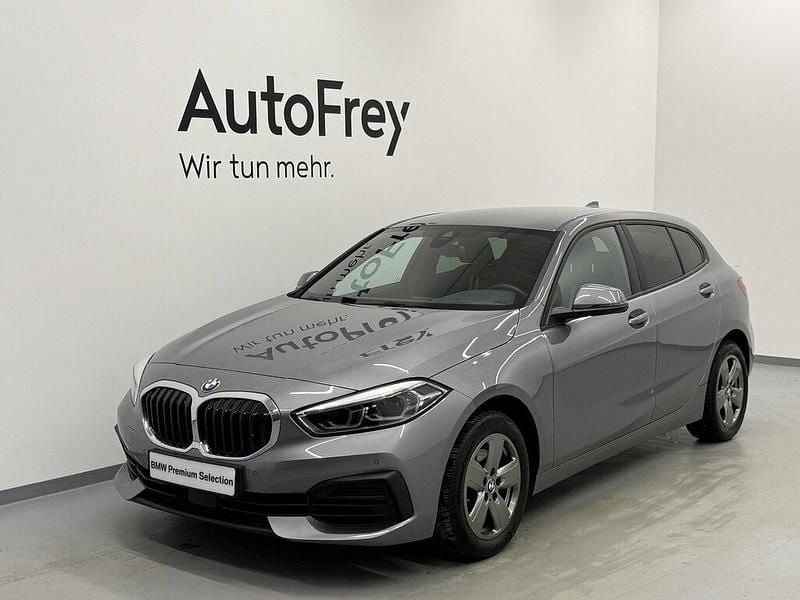 Gebraucht BMW 118 Advantage 150 PS (110 kW) 2022 Skyscraper grau Kleinwagen