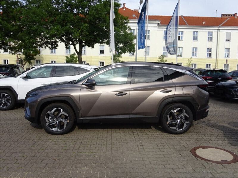 Gebraucht Hyundai Tucson 180 PS (132 kW) 2023 Silky bronze SUV