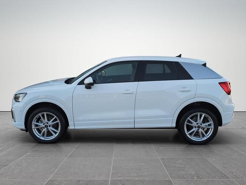 Neu Audi Q2 Admired 150 PS (110 kW) 2026 Weiss  normal SUV